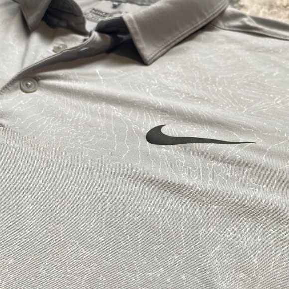 Nike Golf Dri-Fit XL Grey Polo - Picture 3 of 3